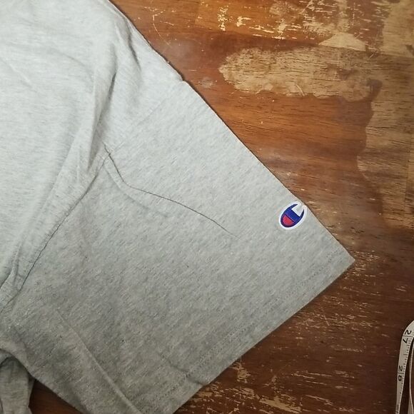 Champion tee   - Picture 4 of 7